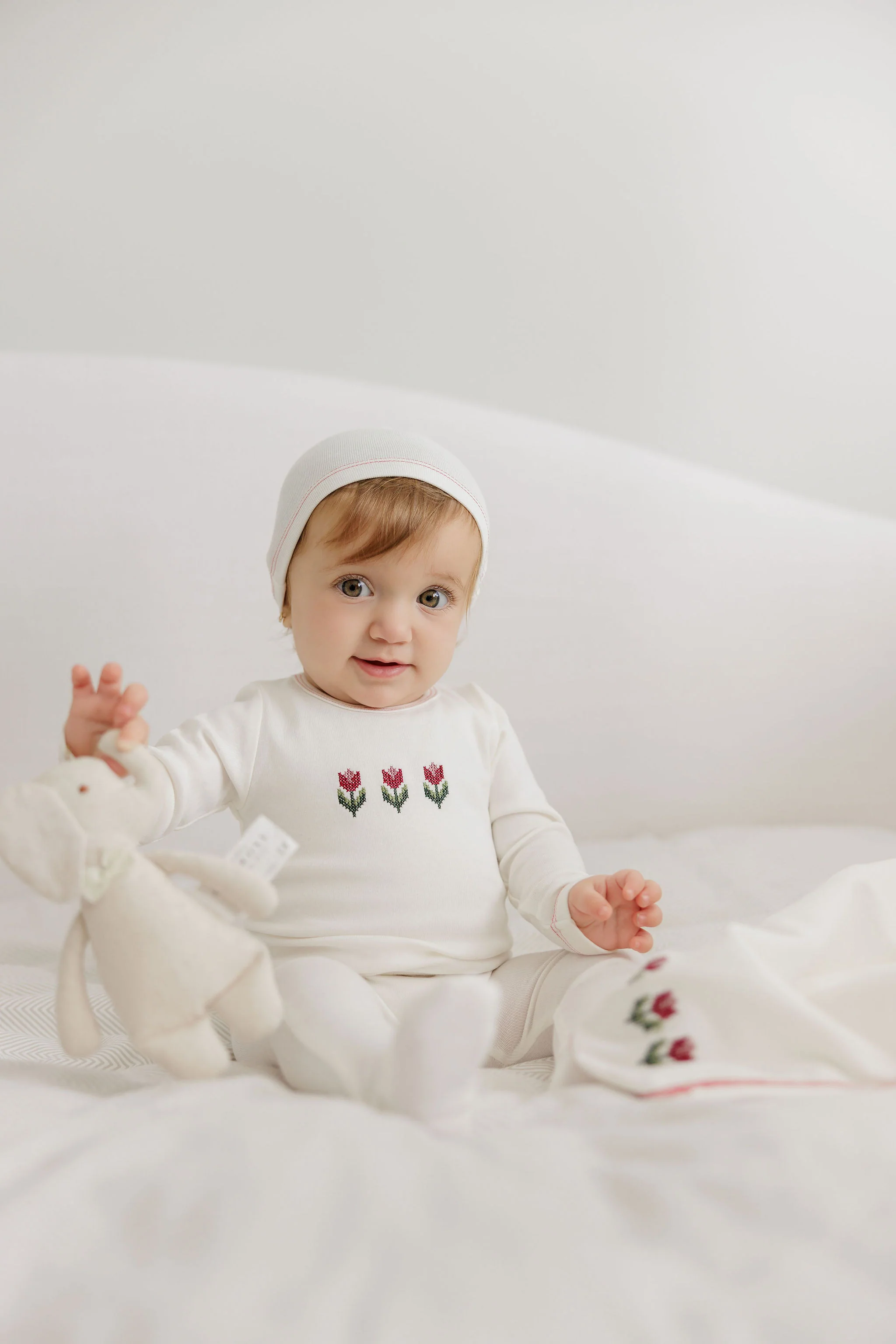 AURORA IVORY/PINK CROSS STITCH TULIP FOOTIE + BEANIE - Image 2