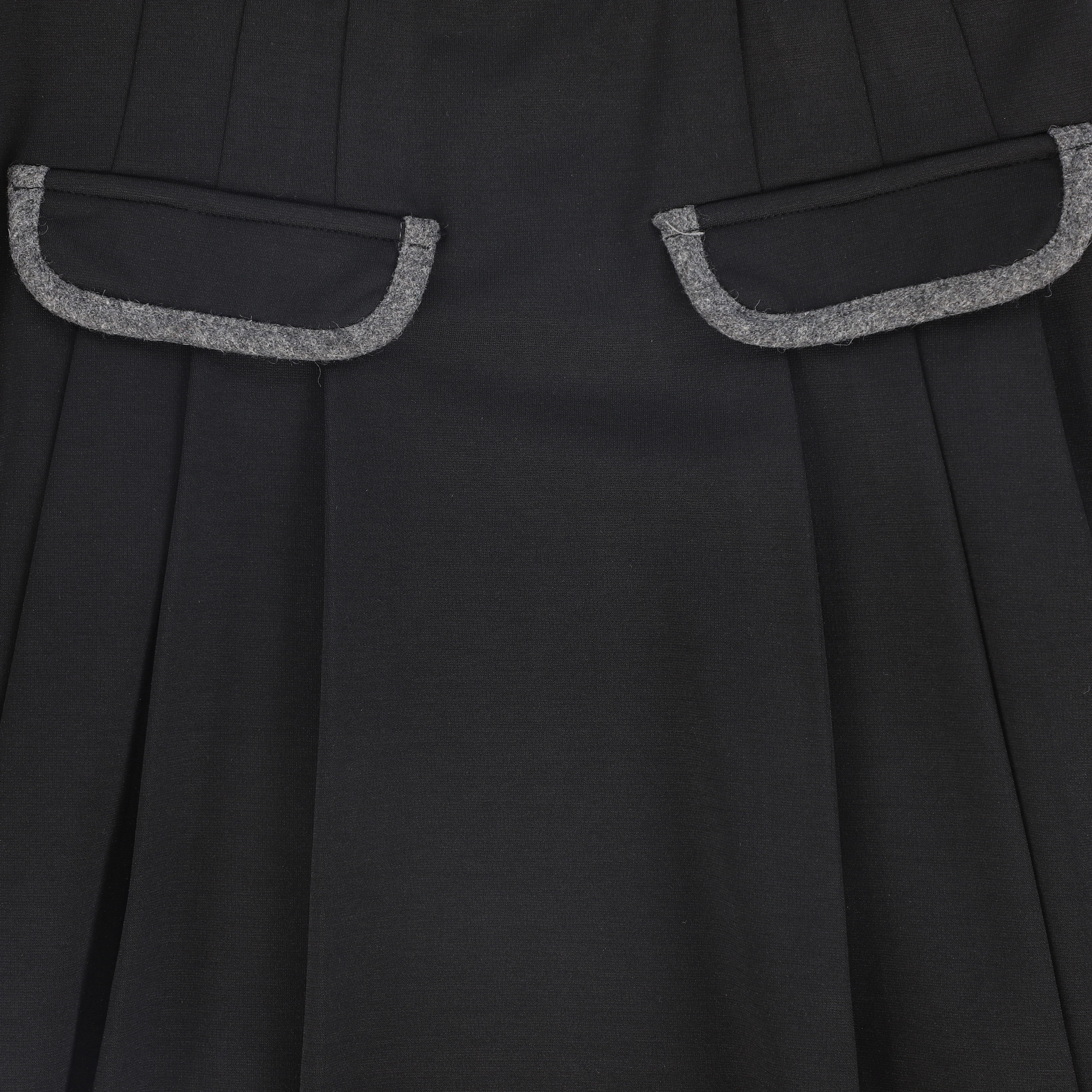 BAMBOO BLACK POCKET PLEATED SKIRT [FINAL SALE] - Image 3