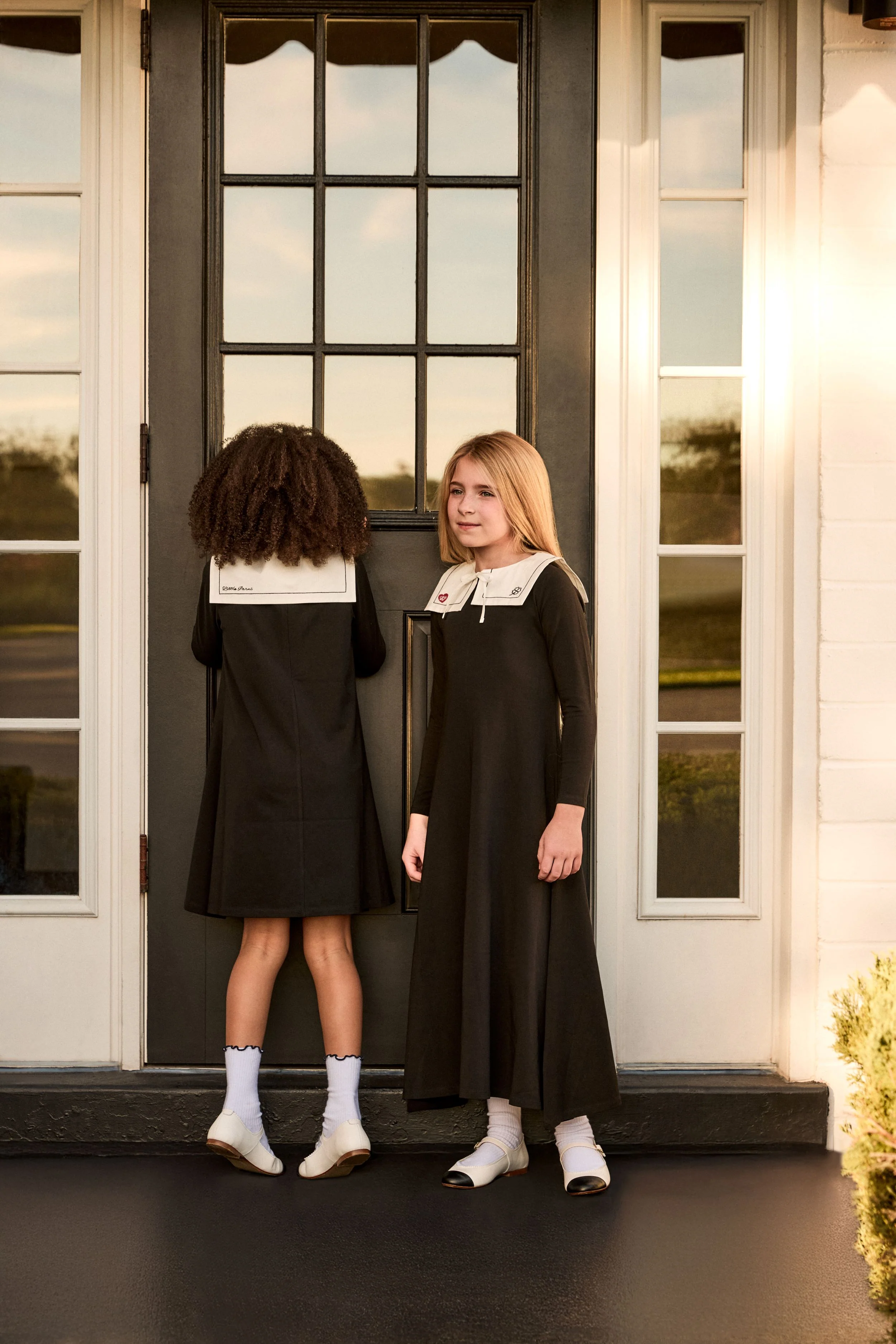 LITTLE PARNI BLACK/WHITE BIB COLLAR MIDI DRESS [FINAL SALE] - Image 2