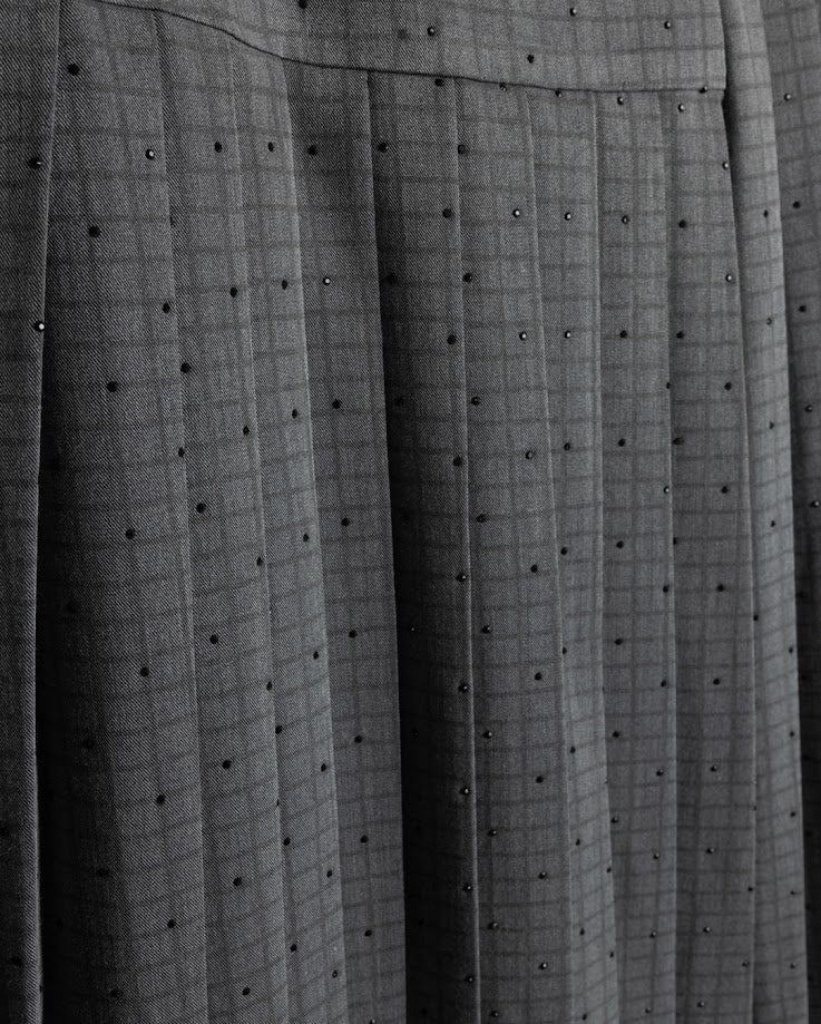 TUSTELLO CHARCOAL ACCORDIAN PLEAT MIDI SKIRT [FINAL SALE] - Image 2